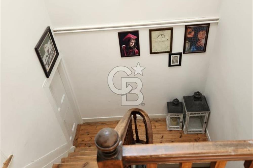 Smyrna dan 7+2 Satılık Tarihi Rum Evi 