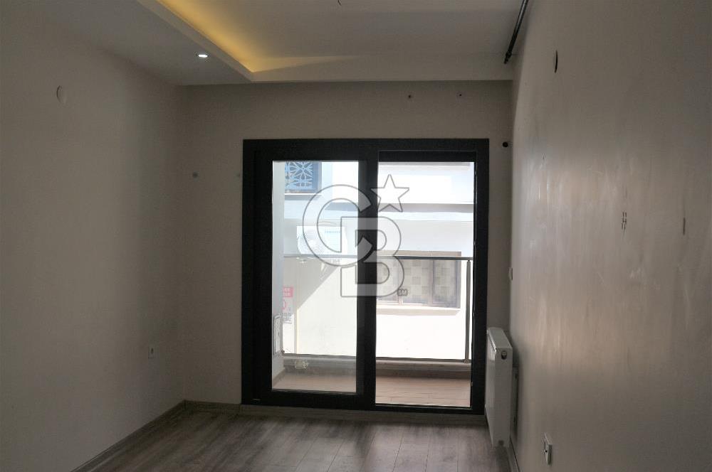 CUMHURİYET MAHALLESİ CADDEYE YAKIN KİRALIK 1+1 TEMİZ DAİRE
