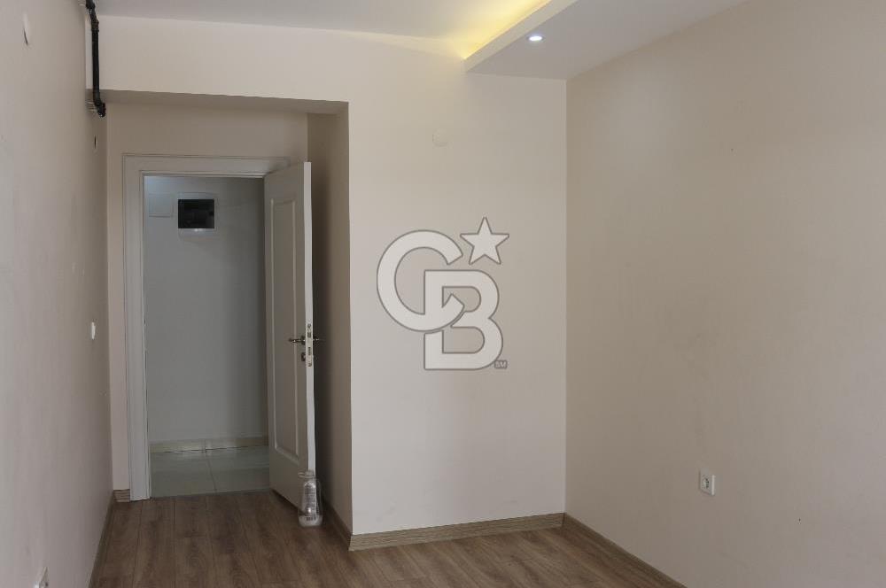 CUMHURİYET MAHALLESİ CADDEYE YAKIN KİRALIK 1+1 TEMİZ DAİRE