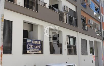 CUMHURİYET MAHALLESİ CADDEYE YAKIN KİRALIK 1+1 TEMİZ DAİRE