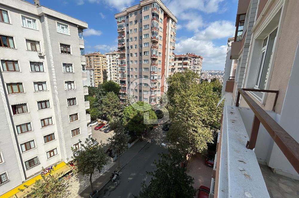 Kozyatağı Sahrayıcedit’te Kiralık Arakat Kombili 3+1 Daire