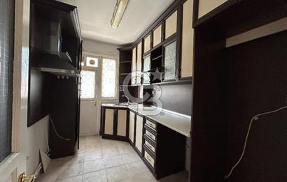 Kozyatağı Sahrayıcedit’te Kiralık Arakat Kombili 3+1 Daire