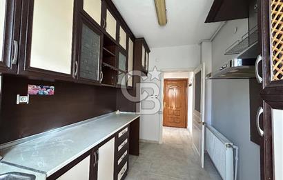 Kozyatağı Sahrayıcedit’te Kiralık Arakat Kombili 3+1 Daire