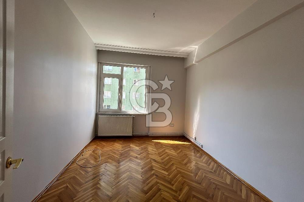 Kozyatağı Sahrayıcedit’te Kiralık Arakat Kombili 3+1 Daire