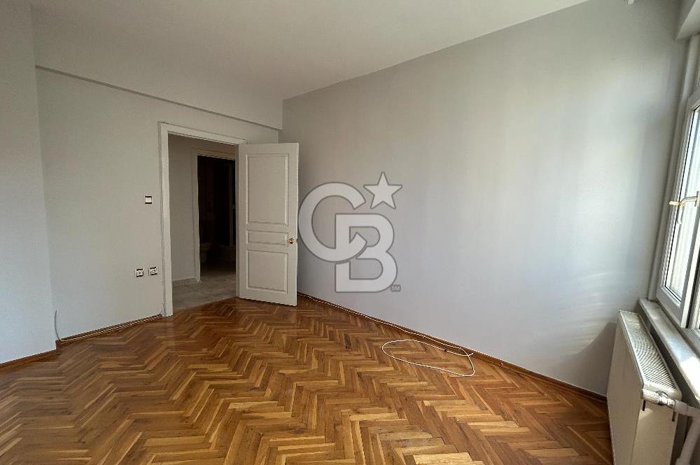 Kozyatağı Sahrayıcedit’te Kiralık Arakat Kombili 3+1 Daire