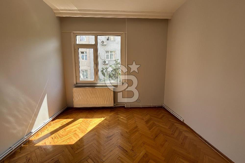 Kozyatağı Sahrayıcedit’te Kiralık Arakat Kombili 3+1 Daire