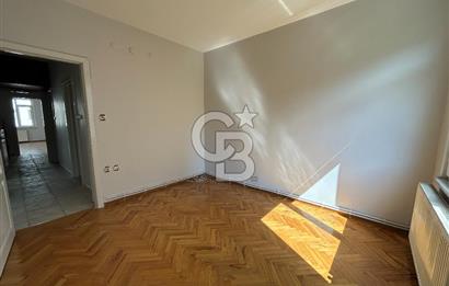 Kozyatağı Sahrayıcedit’te Kiralık Arakat Kombili 3+1 Daire