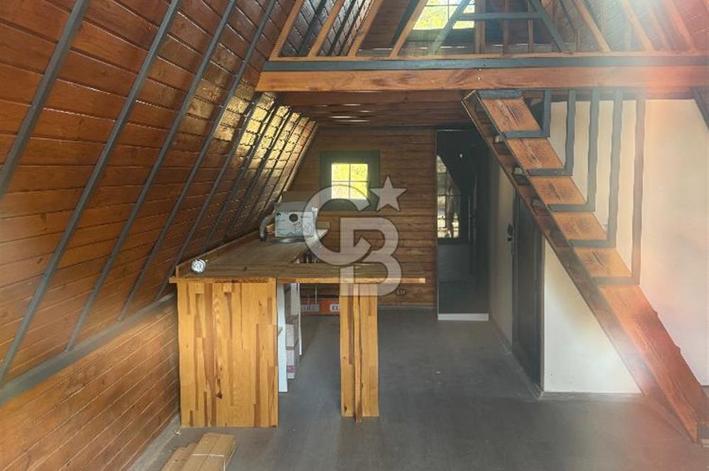Bornova Yakaköyde 300 m² koop.hisseli arsa +1+1 bungalov ev