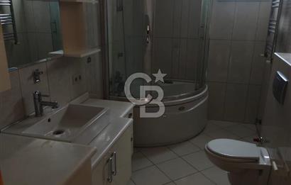 Beşiktaş Dikilitaş’ta 4 Katlı Ticari Bina – 560 m² – Merkezi Konumda