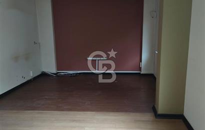 Beşiktaş Dikilitaş’ta 4 Katlı Ticari Bina – 560 m² – Merkezi Konumda