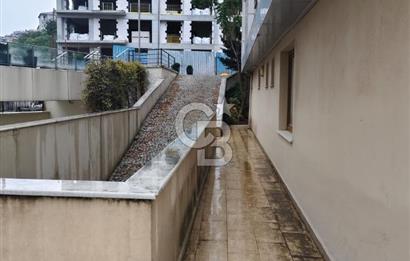 Beşiktaş Dikilitaş’ta 4 Katlı Ticari Bina – 560 m² – Merkezi Konumda