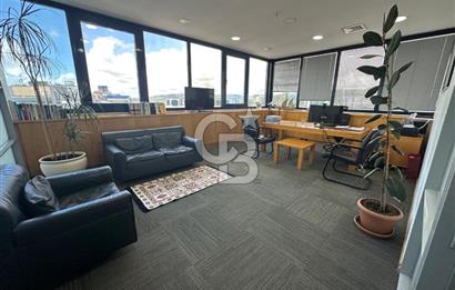 KAVACIK MERKEZDE SATILIK EŞSİZ 800 m2 PLAZA KATI