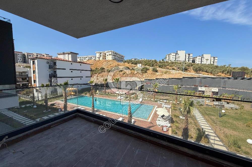 KUŞADASI DEĞİRMENDERE'DE 2+1 LÜKS DAİRE
