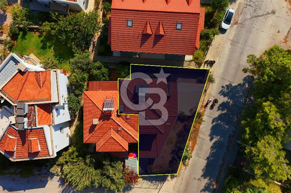 Datça Merkezde 2 Ayrı Girişli 4+1 İkiz Villa – Bahçeli, Otoparklı, Full Eşyalı