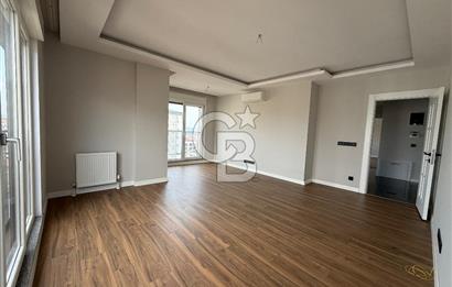 BOSTANCI MERKEZDE GENİŞ KULLANIMLI KİRALIK 3+1