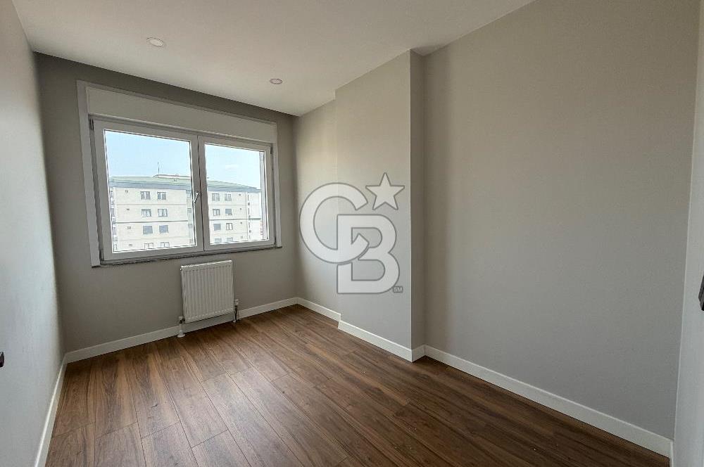 BOSTANCI MERKEZDE GENİŞ KULLANIMLI KİRALIK 3+1
