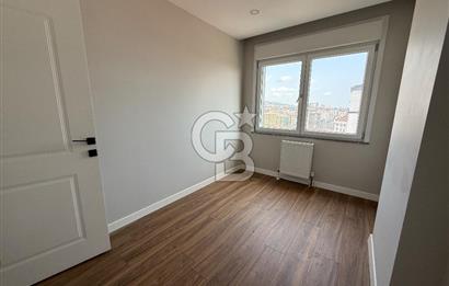 BOSTANCI MERKEZDE GENİŞ KULLANIMLI KİRALIK 3+1