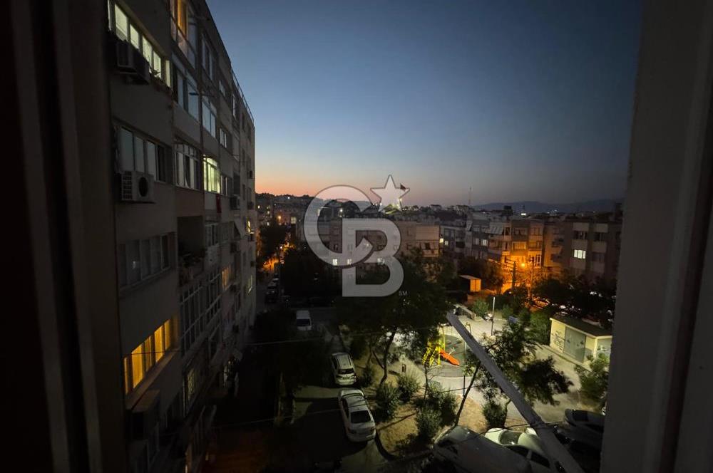 İzmir Yeşilyurtta Satılık Bakımlı Daire