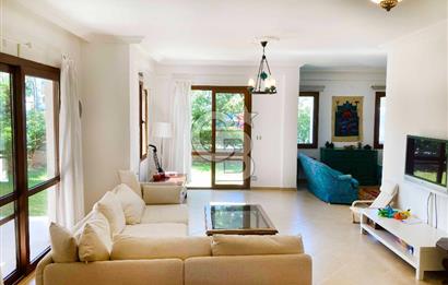 Datça Boğaziçi'nde Satılık 3+1 Villa