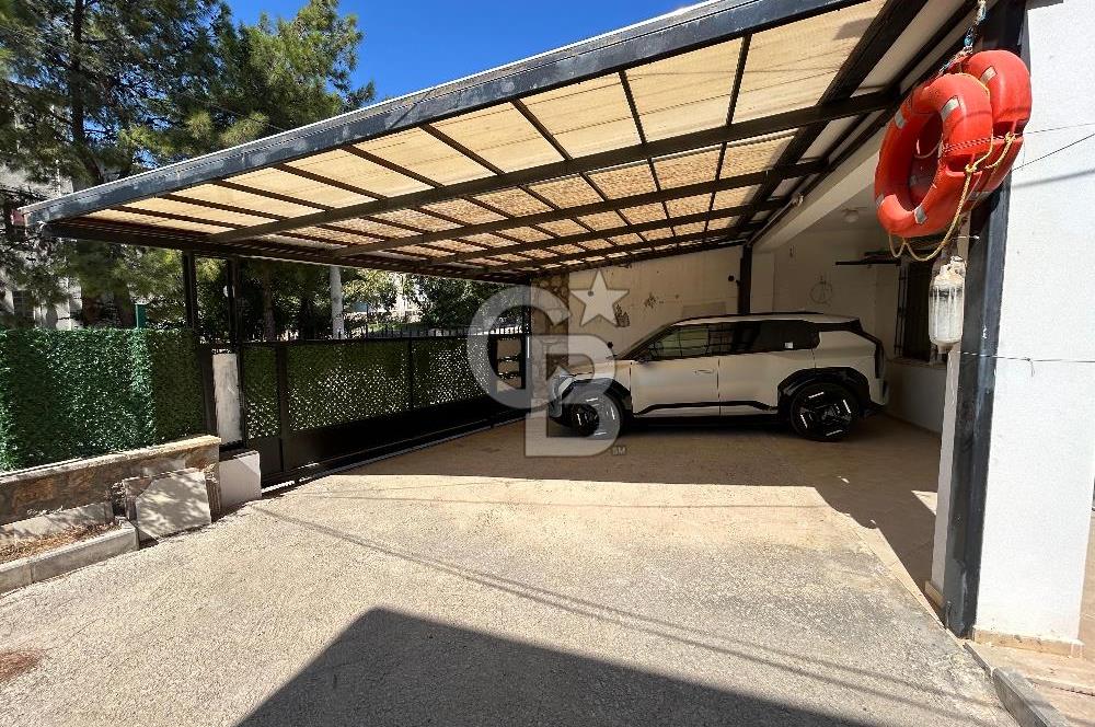 Datça Merkezde 2 Ayrı Girişli 4+1 İkiz Villa – Bahçeli, Otoparklı, Full Eşyalı