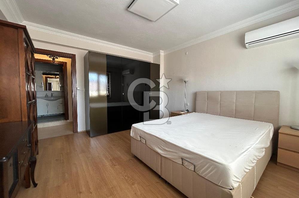Datça Merkezde 2 Ayrı Girişli 4+1 İkiz Villa – Bahçeli, Otoparklı, Full Eşyalı