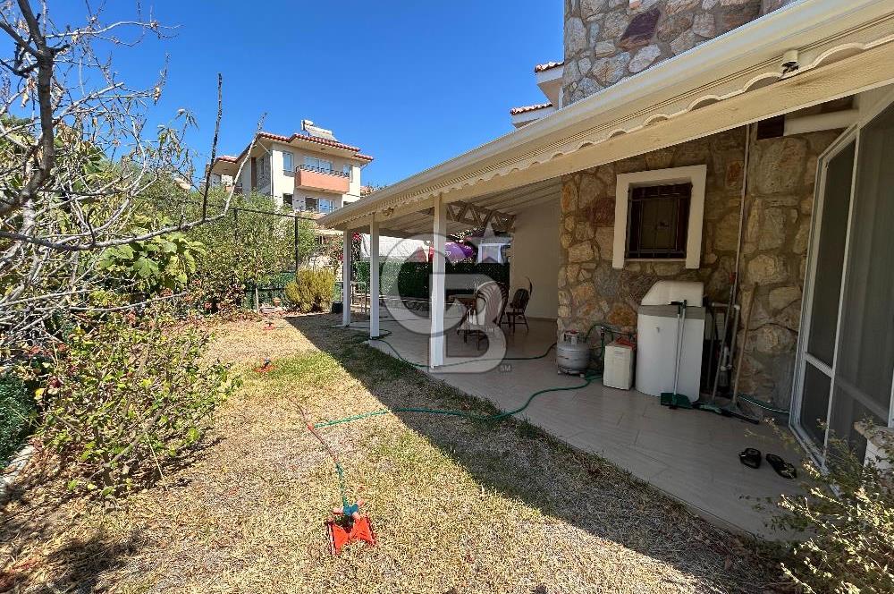 Datça Merkezde 2 Ayrı Girişli 4+1 İkiz Villa – Bahçeli, Otoparklı, Full Eşyalı