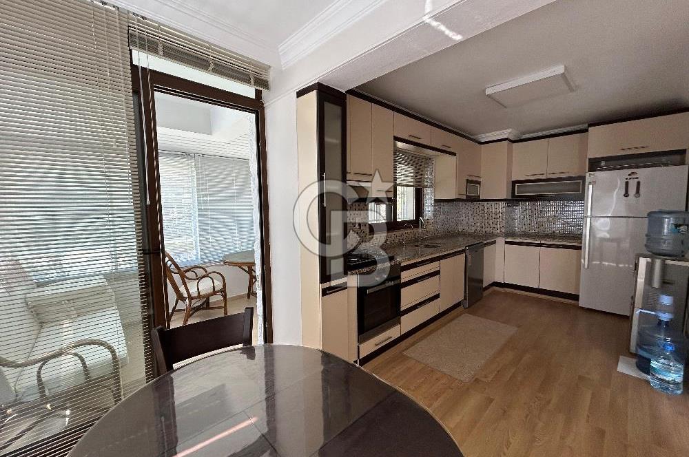 Datça Merkezde 2 Ayrı Girişli 4+1 İkiz Villa – Bahçeli, Otoparklı, Full Eşyalı