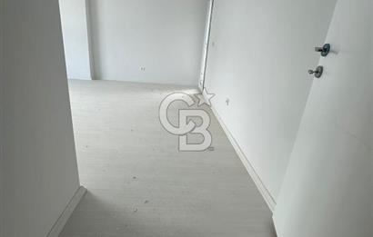 BAHÇEŞEHİR HAYATPARK 2 SİTESİ SATILIK 2+1 DAİRE