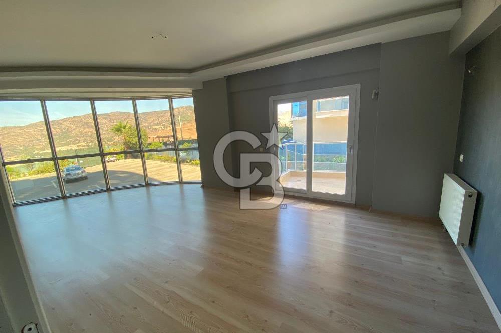 BAYRAKLI KARABAĞ KONAKLARINDA HAVUZLU 3+1 KİRALIK DAİRE