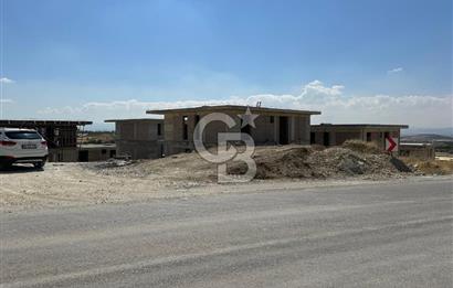  YENİMAHALLE KARACAKAYADA 4+1 GENİŞ SATILIK VİLLA 