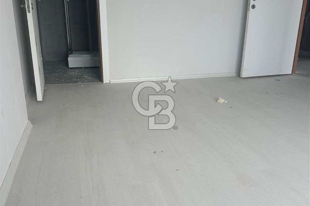 BAHÇEŞEHİR HAYATPARK 2 SİTESİ SATILIK 2+1 DAİRE