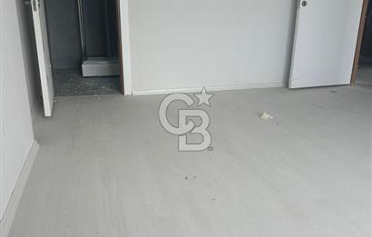 BAHÇEŞEHİR HAYATPARK 2 SİTESİ SATILIK 2+1 DAİRE