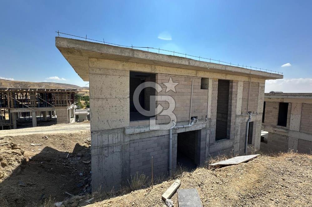  YENİMAHALLE KARACAKAYADA 4+1 GENİŞ SATILIK VİLLA 