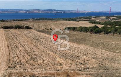 ÇANAKKALE LAPSEKİ'DE KÖPRÜ MANZARALI SATILIK TARLA