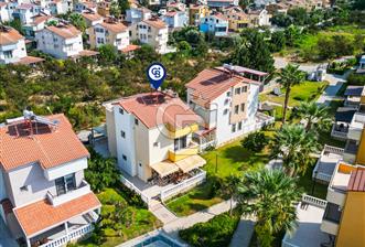 Kuşadası denize yürüme mesafesinde 5+1 müstakil villa