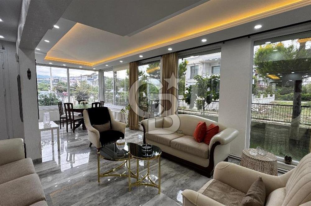Denize 100 Metre Mesafede 5+1 250 m² Masrafsız Villa