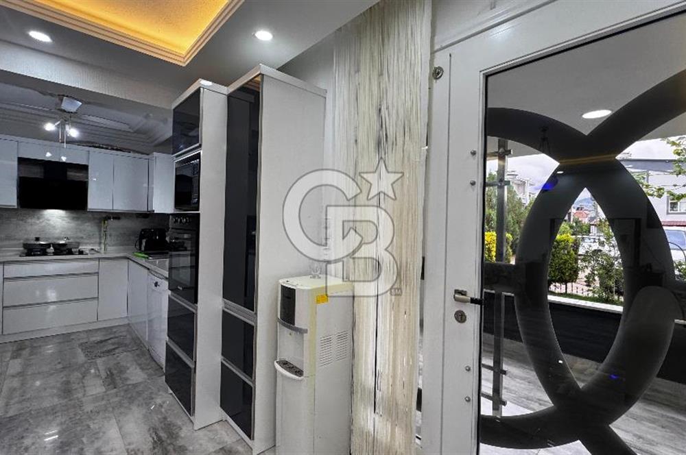 Denize 100 Metre Mesafede 5+1 250 m² Masrafsız Villa