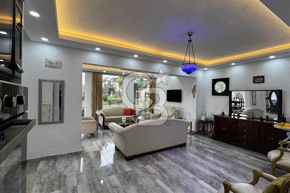 Denize 100 Metre Mesafede 5+1 250 m² Masrafsız Villa