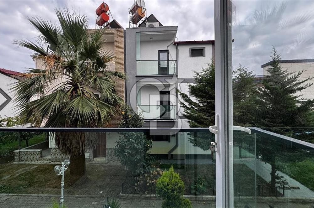 Denize 100 Metre Mesafede 5+1 250 m² Masrafsız Villa