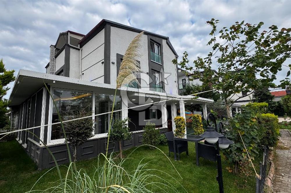 Denize 100 Metre Mesafede 5+1 250 m² Masrafsız Villa