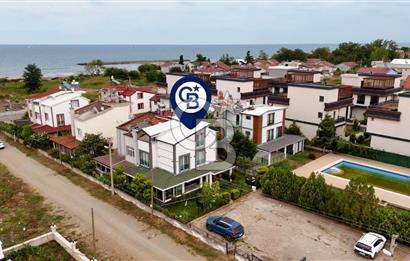 Denize 100 Metre Mesafede 5+1 250 m² Masrafsız Villa