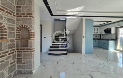 Ayvalık Küçükköy'de 4+1 SAUNALI-HAMAMLI-HAVUZLU Satılık VİLLA