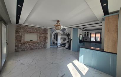 Ayvalık Küçükköy'de 4+1 SAUNALI-HAMAMLI-HAVUZLU Satılık VİLLA