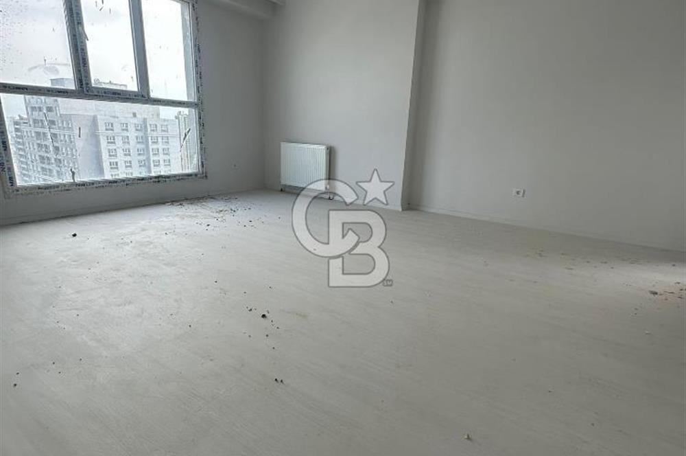 BAHÇEŞEHİR HAYATPARK 2 SİTESİ SATILIK 2+1 DAİRE