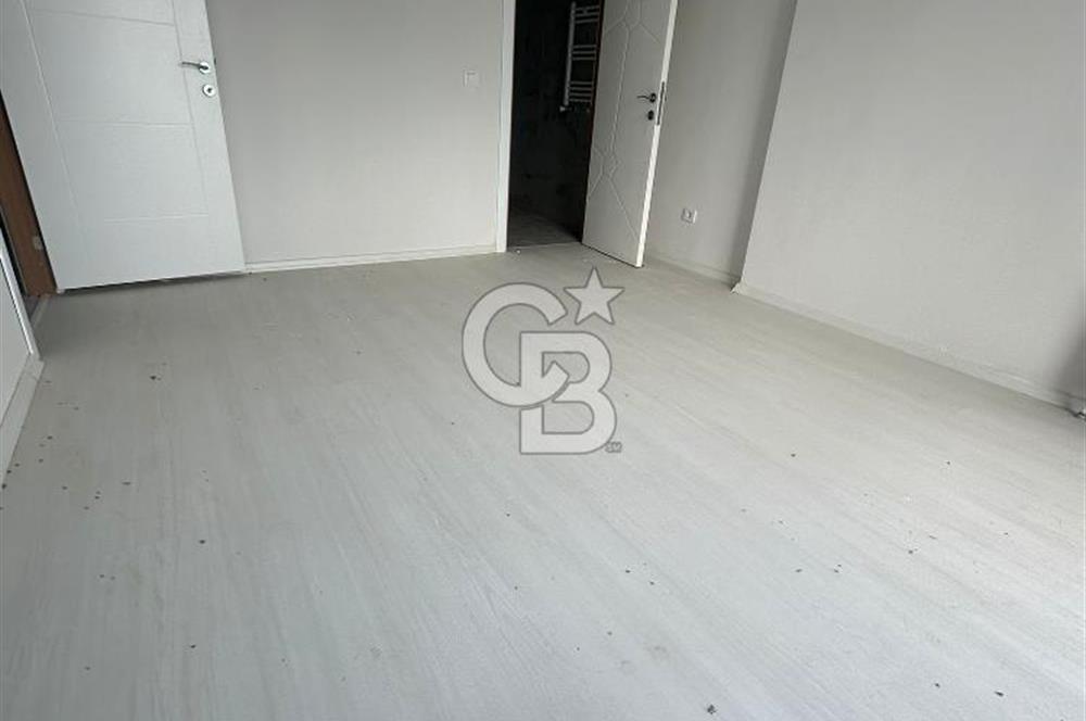 BAHÇEŞEHİR HAYATPARK 2 SİTESİ SATILIK 2+1 DAİRE