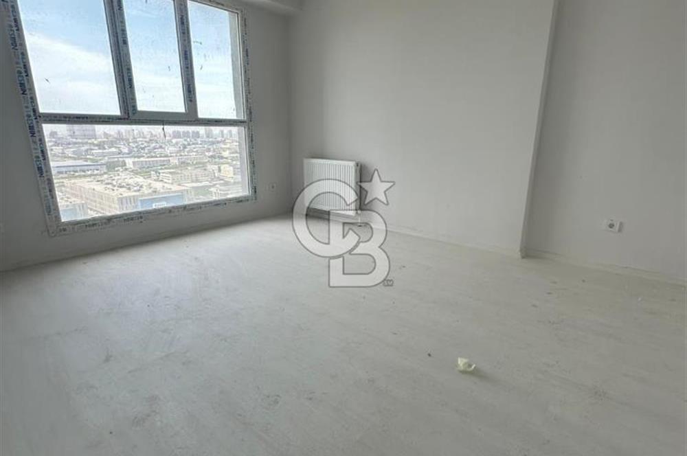 BAHÇEŞEHİR HAYATPARK 2 SİTESİ SATILIK 2+1 DAİRE