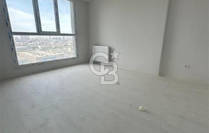 BAHÇEŞEHİR HAYATPARK 2 SİTESİ SATILIK 2+1 DAİRE