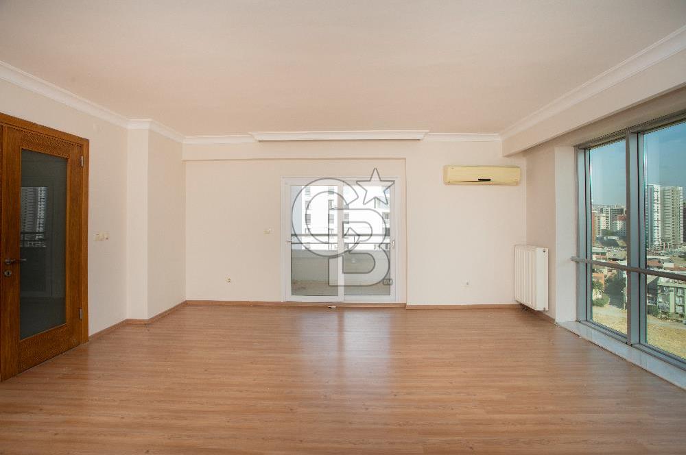 Karşıyaka Örnekköy Mh.Zeytin Evleri 2' Sitesi 3+1 Kiralık Daire