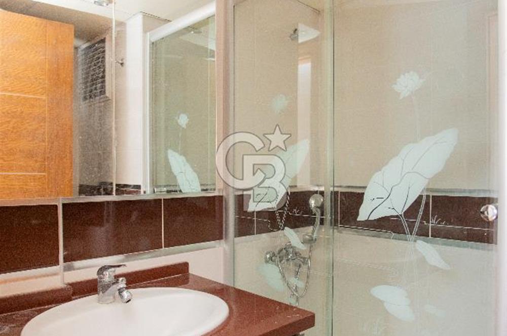 Karşıyaka Örnekköy Mh.Zeytin Evleri 2' Sitesi 3+1 Kiralık Daire