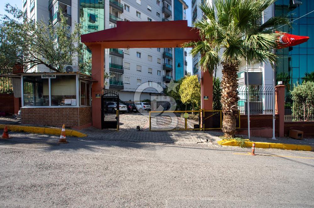 Karşıyaka Örnekköy Mh.Zeytin Evleri 2' Sitesi 3+1 Kiralık Daire